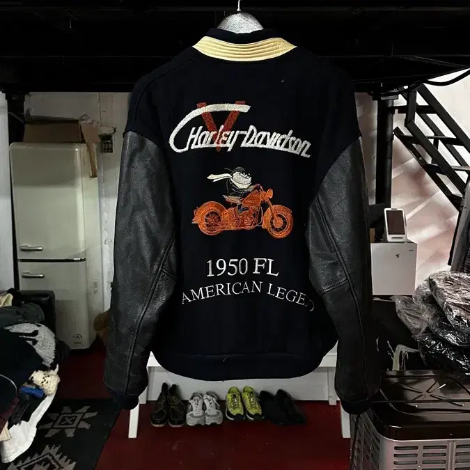 90s Harley-davidson taz varsity jacket