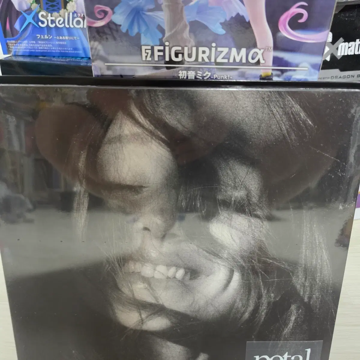 아리아나 그란데 petal LP