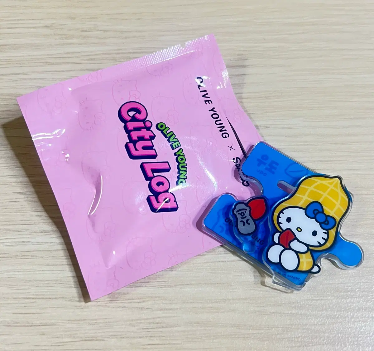올리브영 산리오 키티 아크릴 우도 땅콩