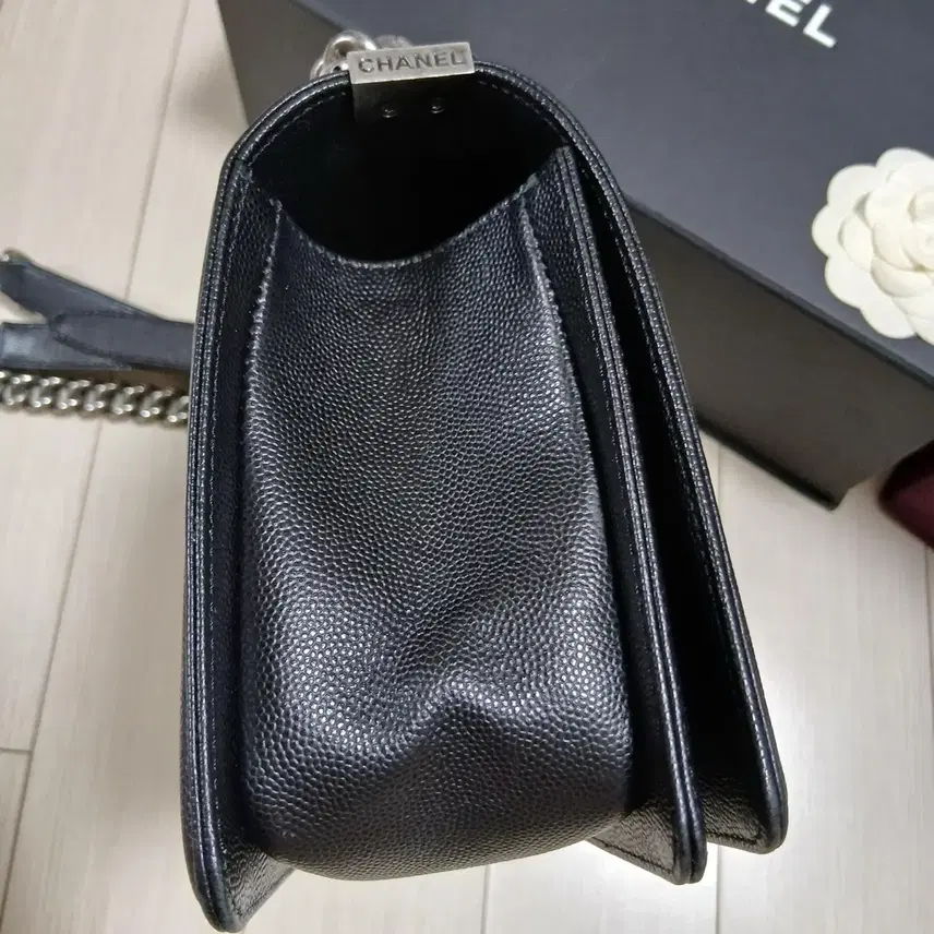 샤넬 보이백 은장 미디움 30번대 사진 6