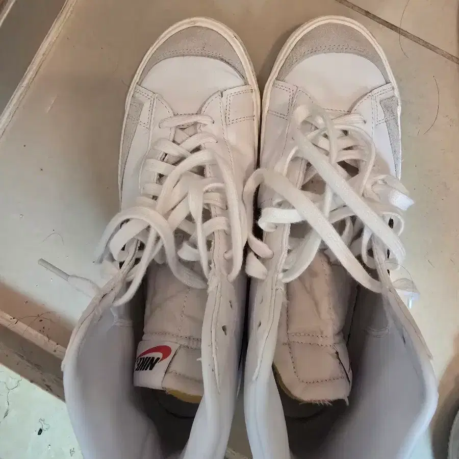 275) 나이키 블레이저 미드77