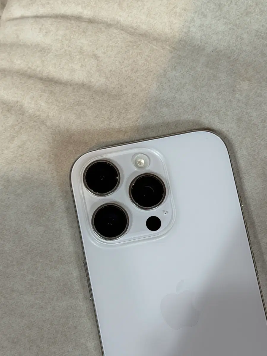 아이폰 16 pro 128GB 화이트 티타늄 풀박스
