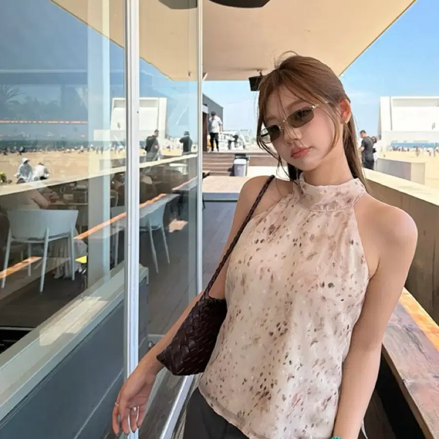듀기스토어 프티베 쉬폰 홀터넥 블라우스