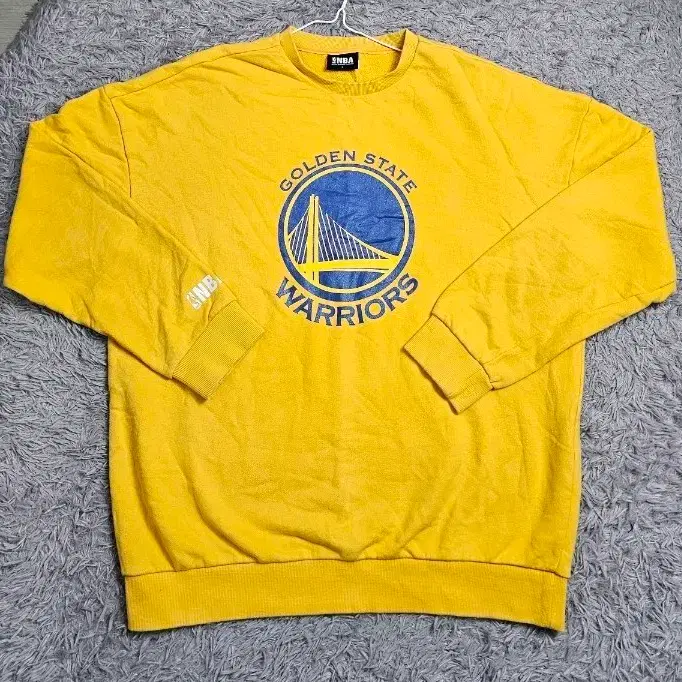 (X3)NBA 골든스테이트 워리어스 맨투맨 옐로우 L