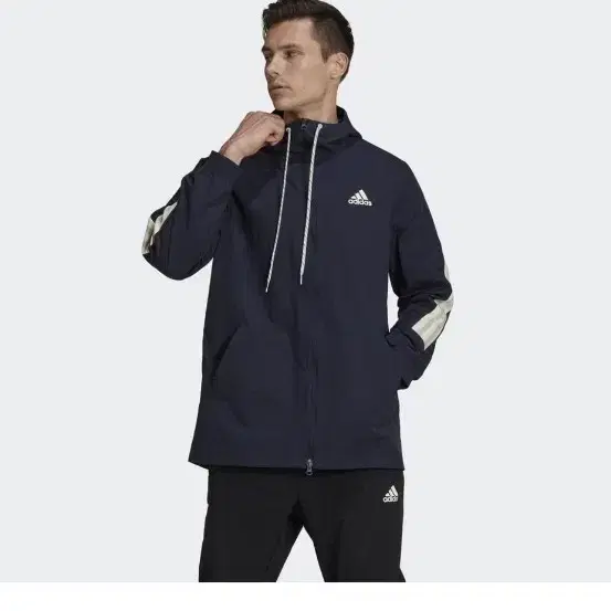 아디다스 바람막이 3XL