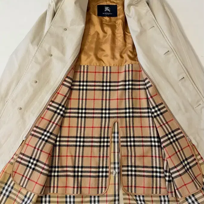 정품 버버리 Burberry 울 라이너 싱글 트렌치 코트 울 내피가 있는 희귀 레어템