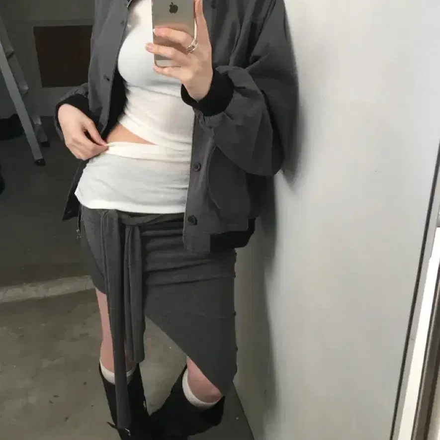 127room slit muse tee
