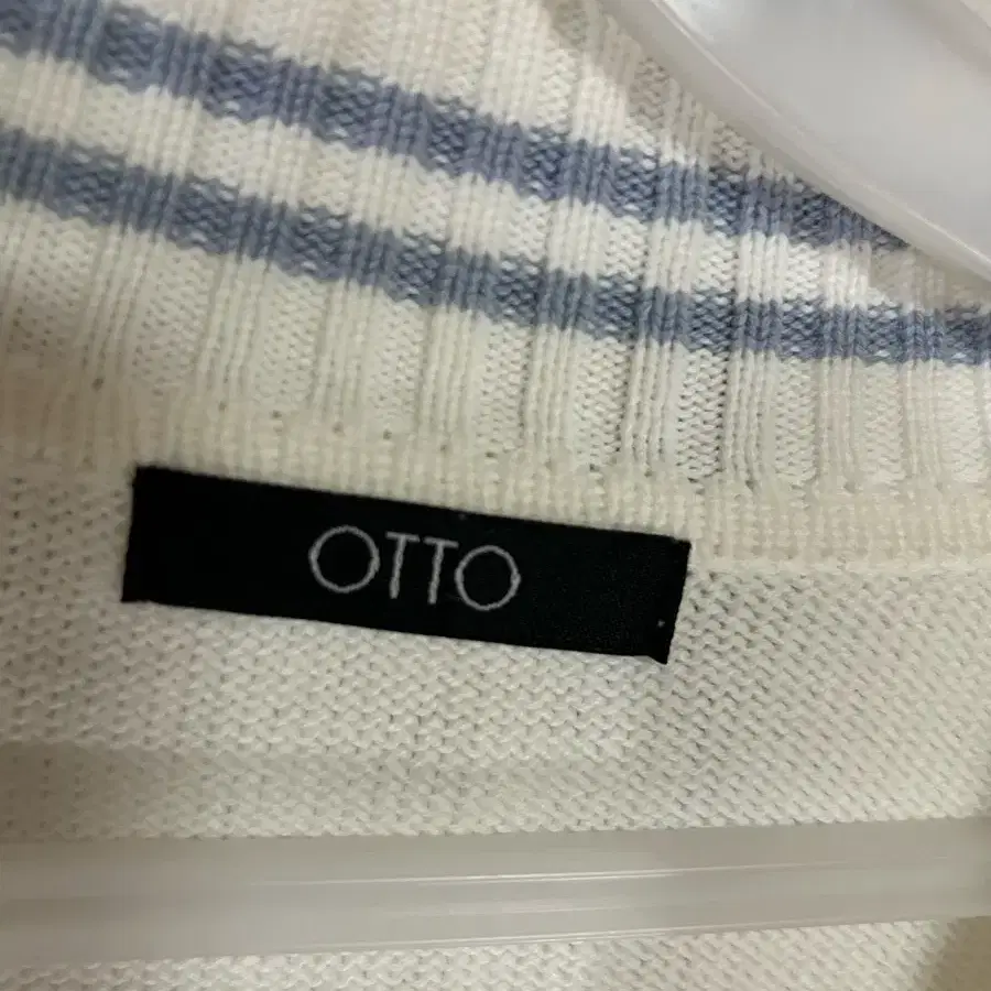 OTTO 스트라이프 니트