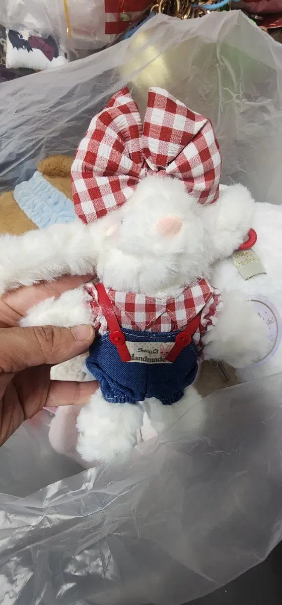 체크 리본 토끼 인형 멜빵 바지