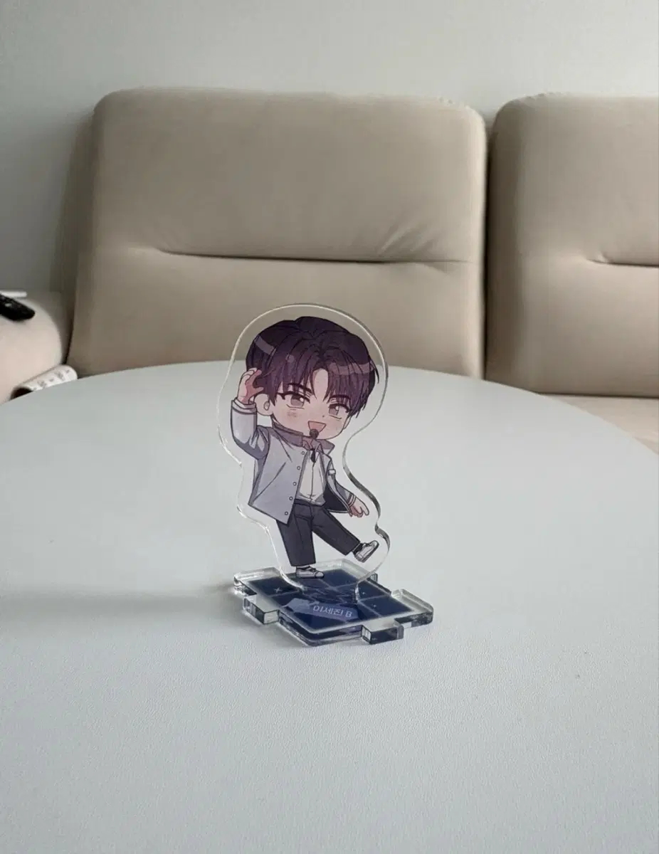 데뷔 못하면 죽는 병 걸림 이세진B 아크릴 판매