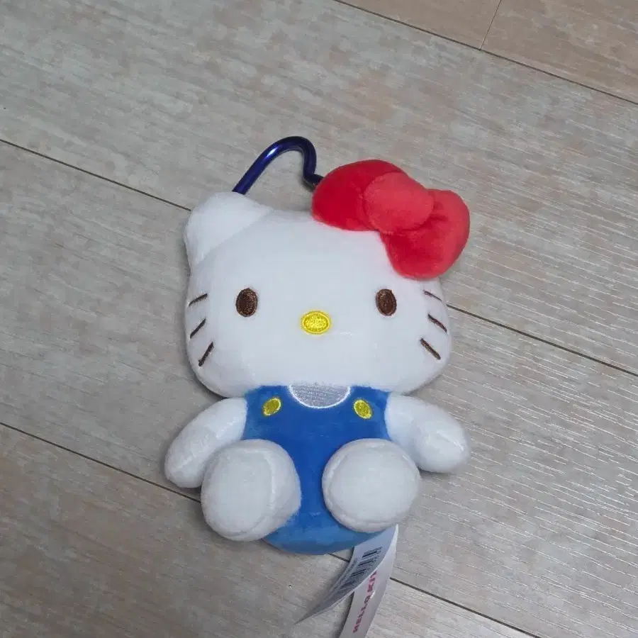 산리오 헬로키티 인형 블루멜빵 키링