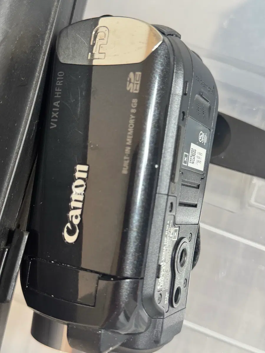 캐논 Canon VIXIA HF R10 캠코더 (배터리 분실로 저렴히 판매)