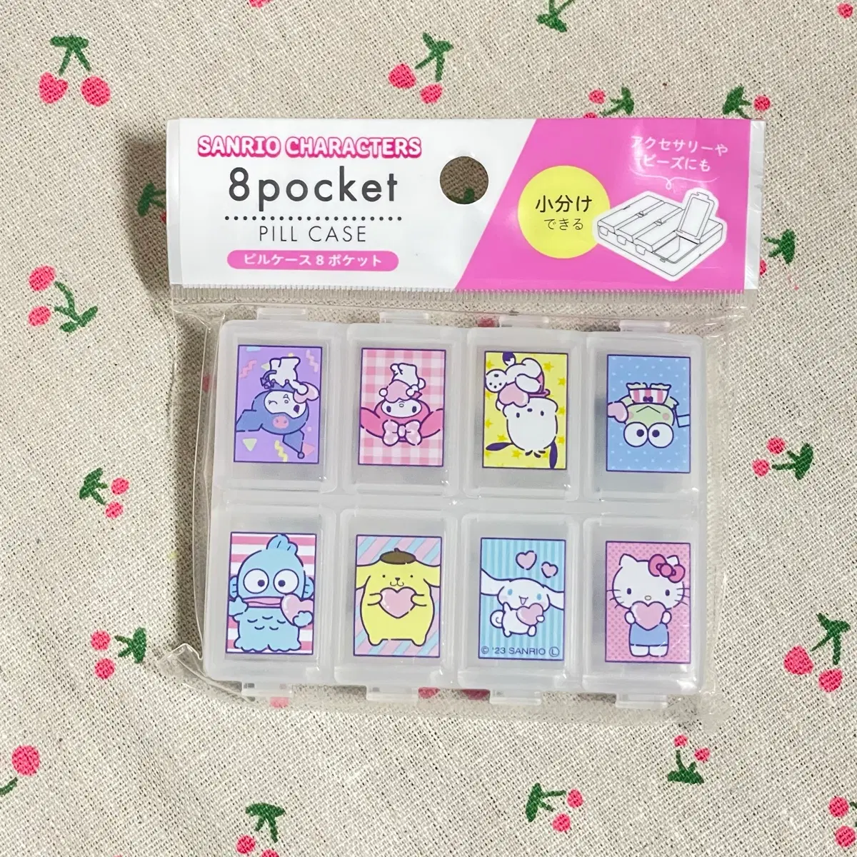 산리오 캐릭터즈 8포켓 필케이스
