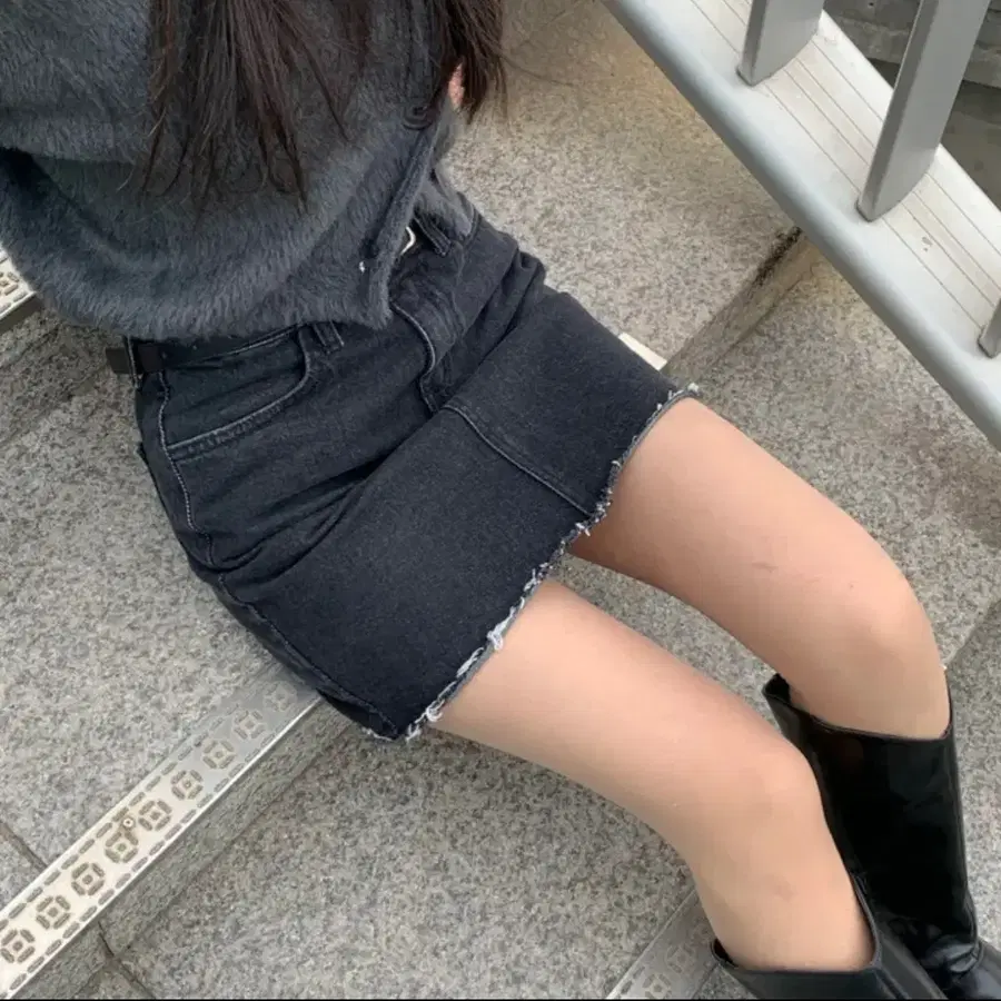 흑청 데님 미니스커트
