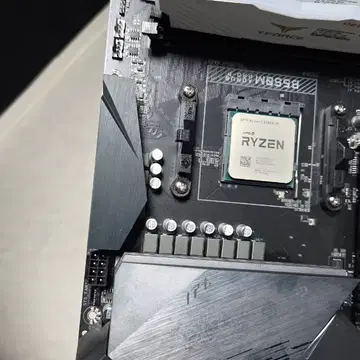 5700x3d + b550m + ddr4 32g 메인보드셋 팝니다. | CPU/메인보드