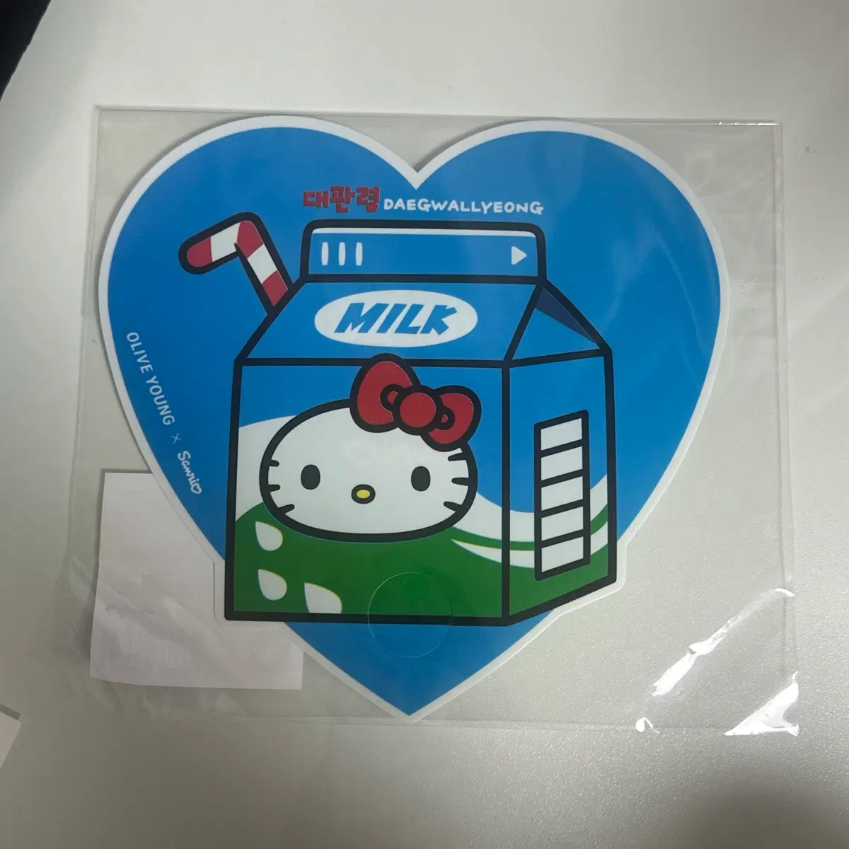 올리브영 키티 부채 대관령