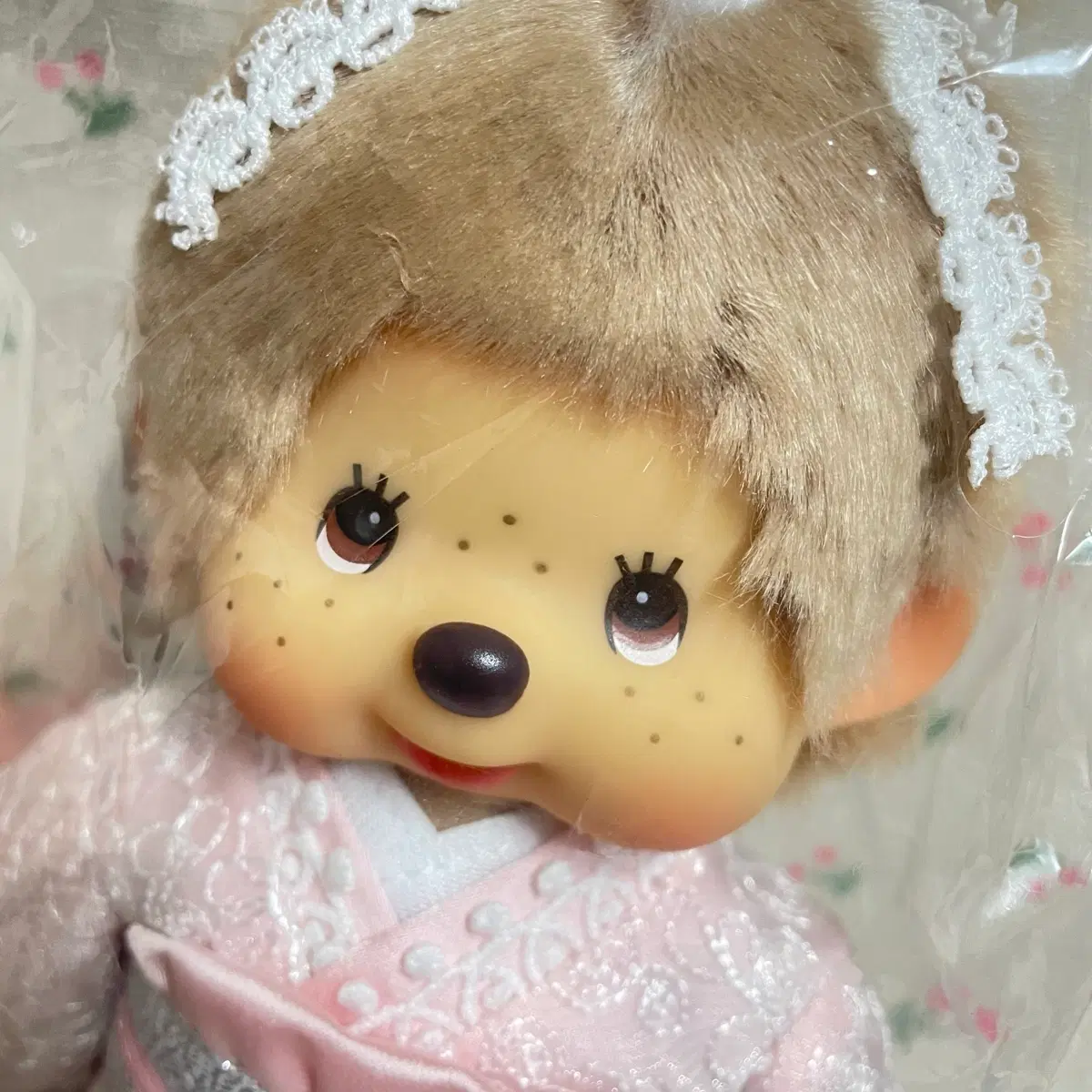 세키구치 밀크티브라운 레이스 핑크기모노 몬치치 인형