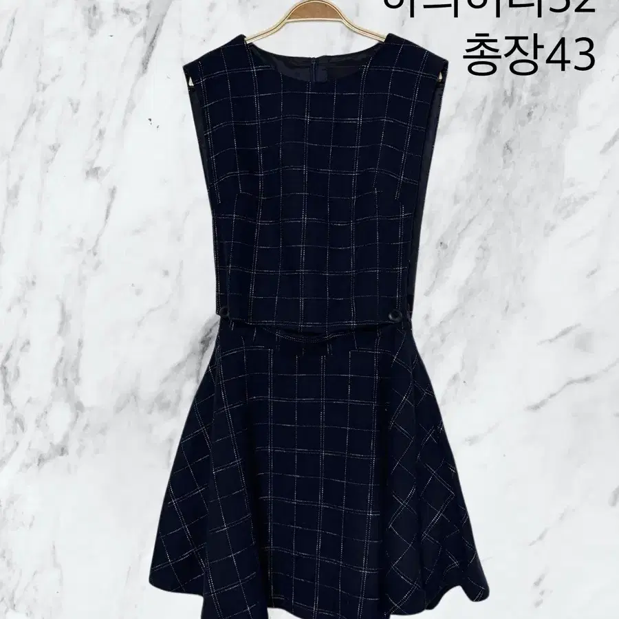 네이비 체크패턴 상하의 셋업