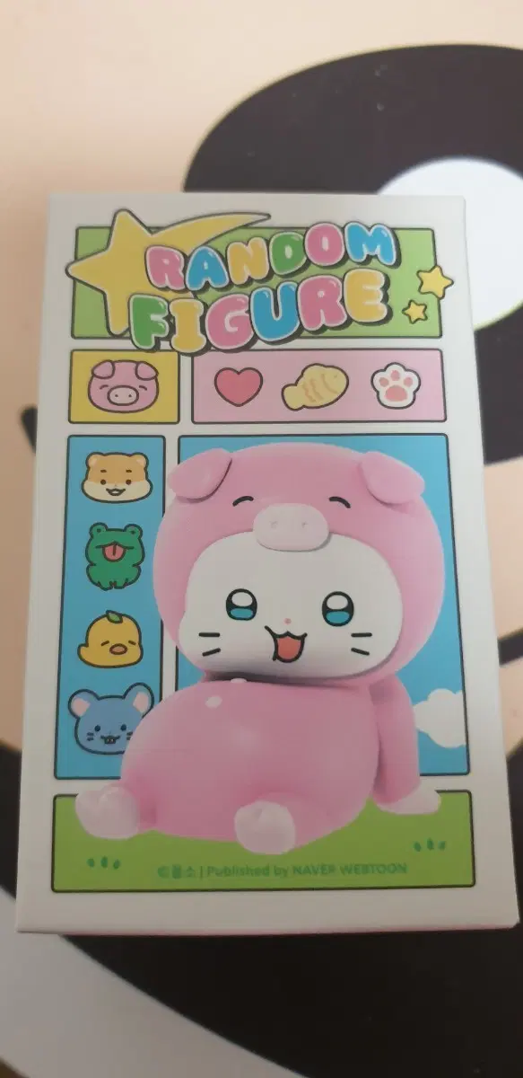냐한남자 랜덤 피규어 4천원에 팝니다