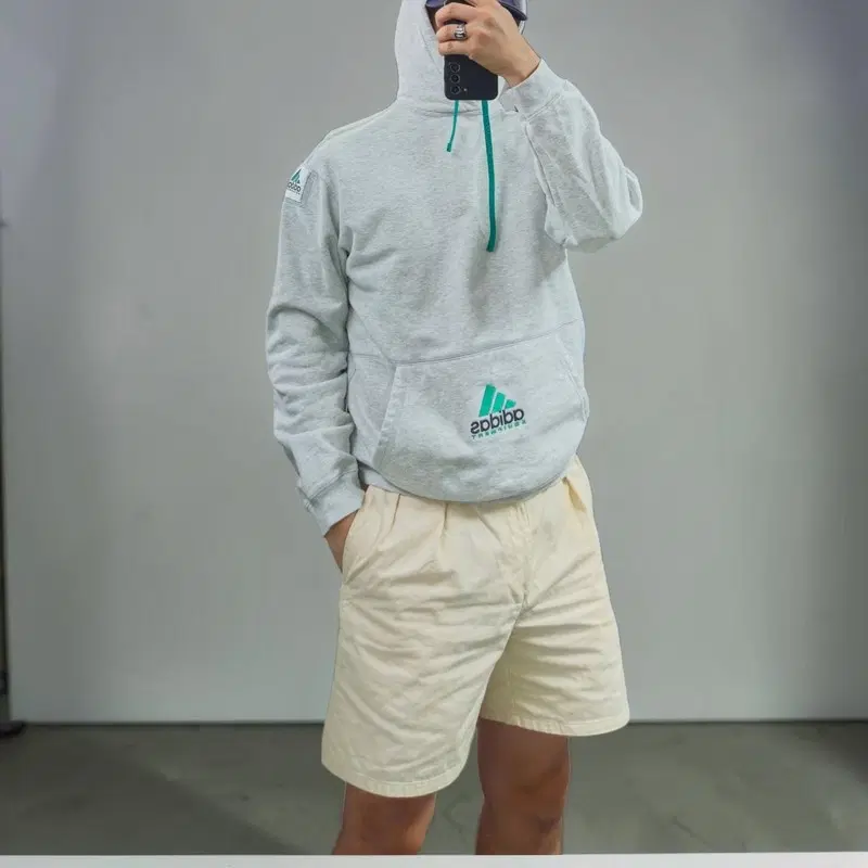 아디다스 이큅먼트 후드티 M0656