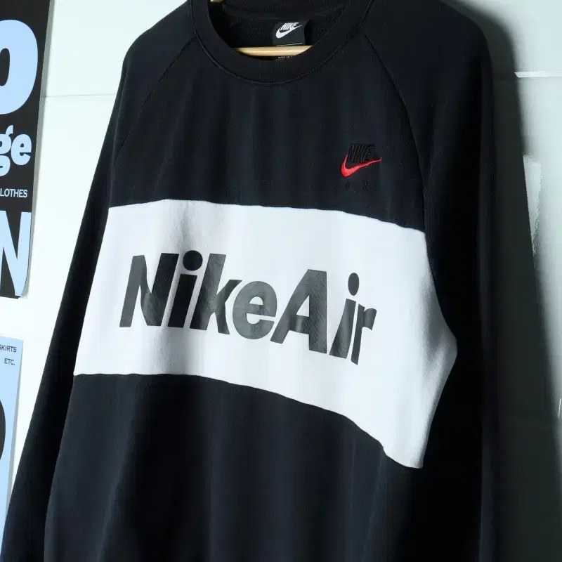 (L-XL) 나이키 맨투맨 티셔츠 빅로고 에이징 페이딩 에어-H38957