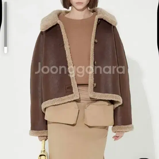 씨에씨 리버시블 무스탕 ceeci
