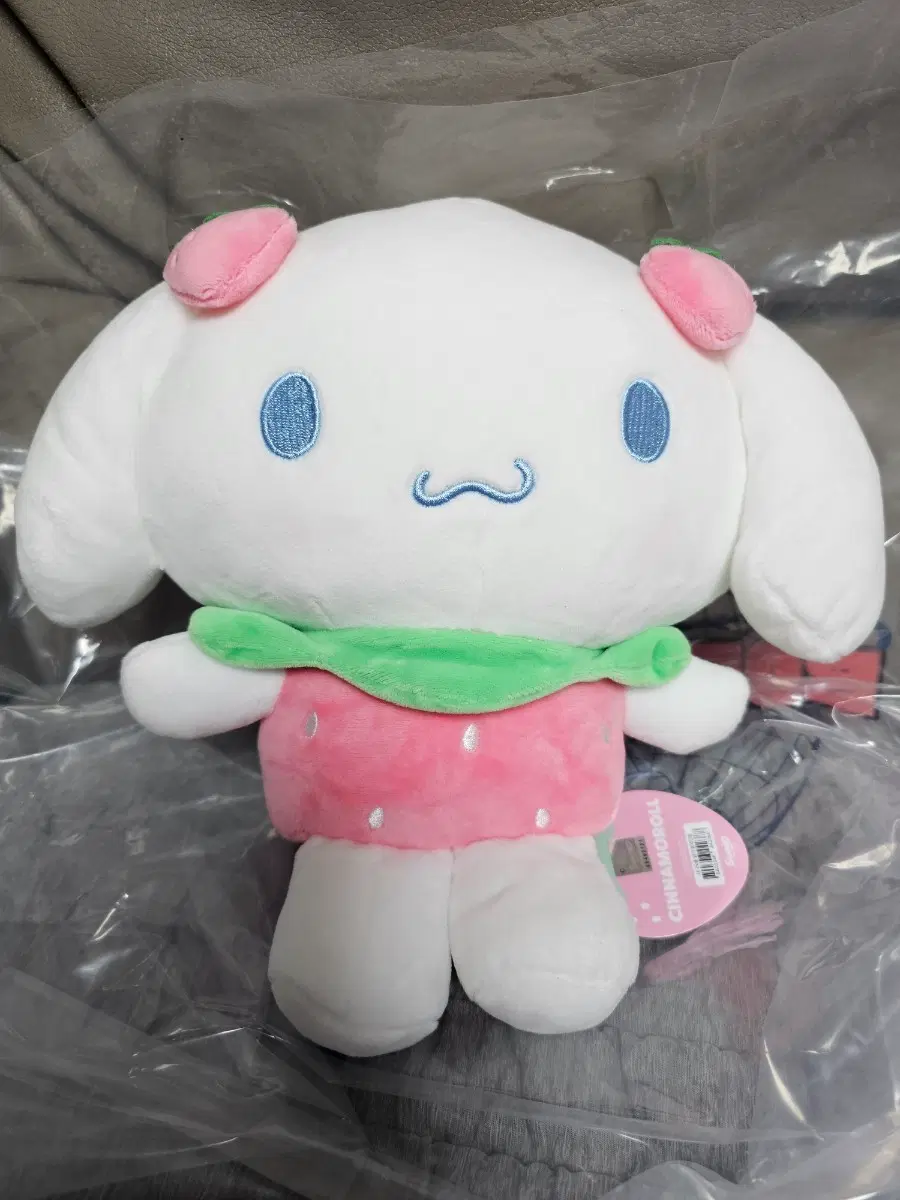 시나모롤 딸기 인형