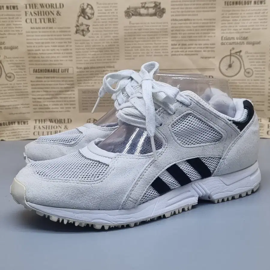 아디다스 EQT 레이싱 운동화225