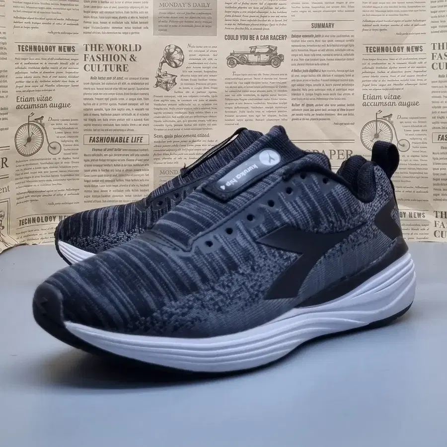 디아도라 쿠루카 힙4 여성운동화225