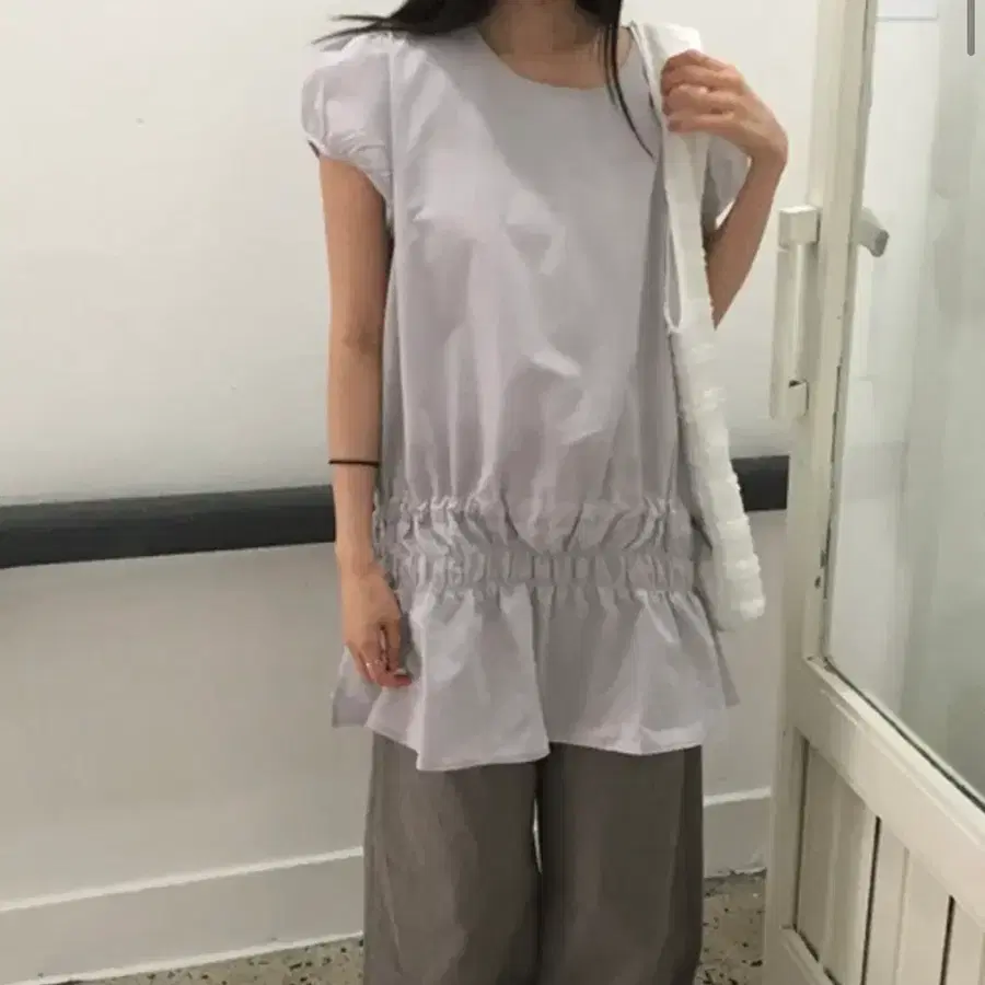 히어린 라벤더 나이브 셔링 원피스