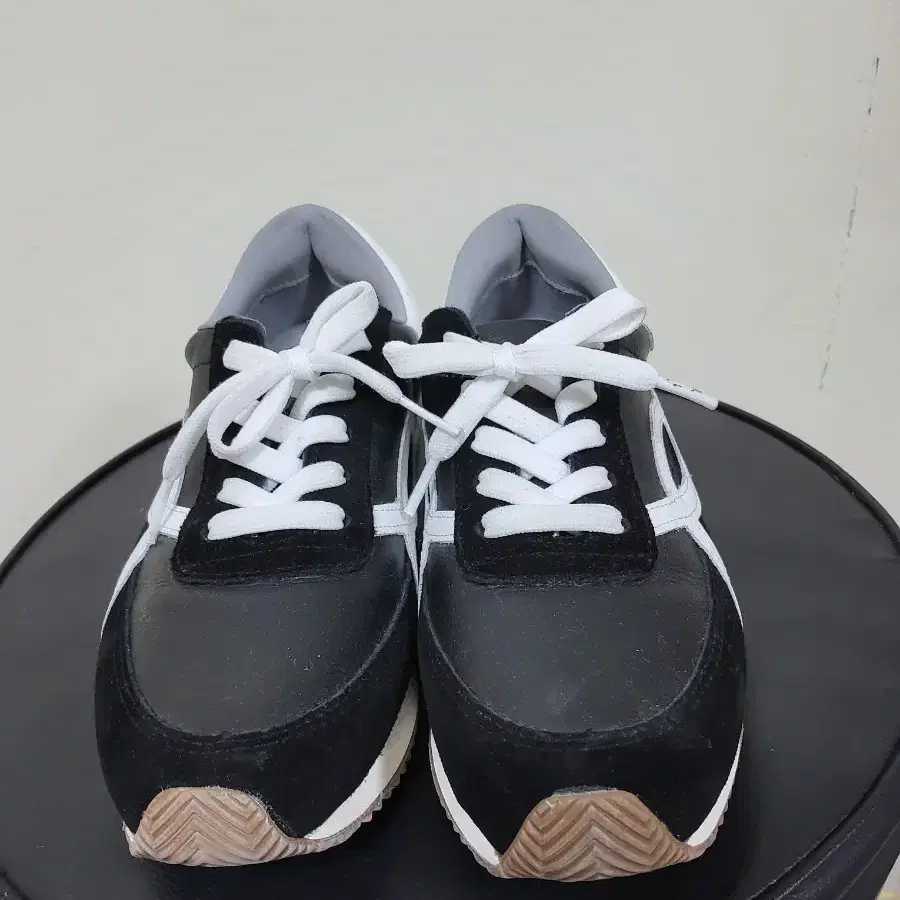 블루마스 운동화 블랙/화이트.260908