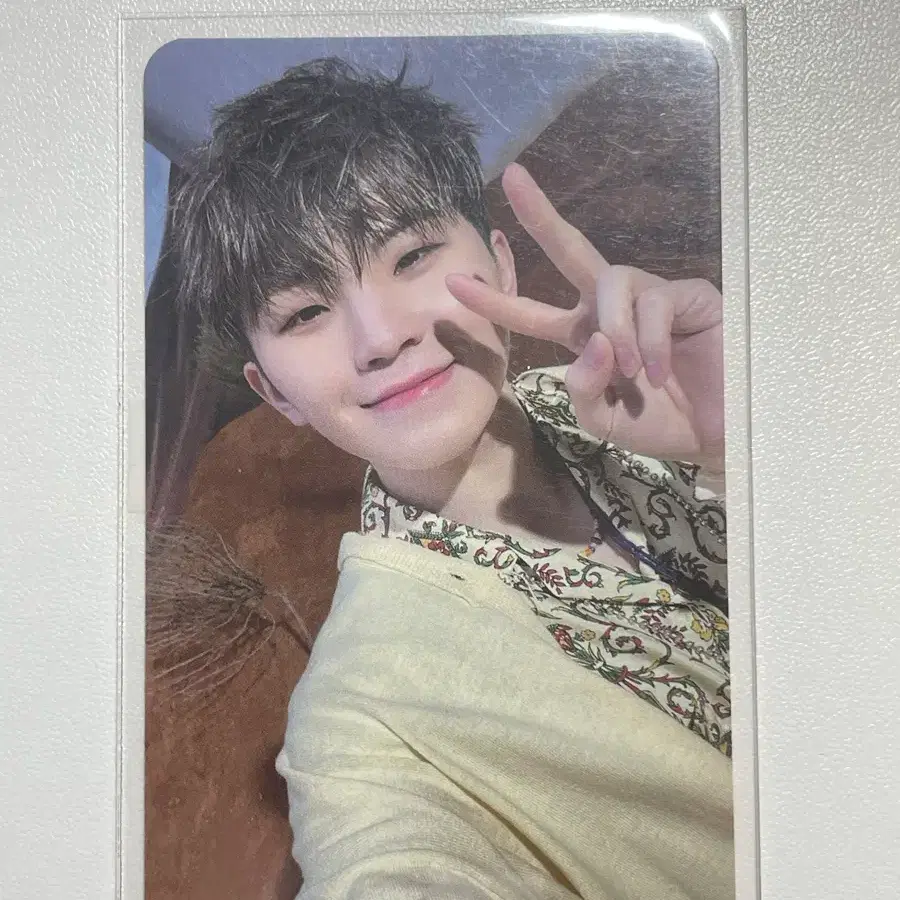 세븐틴 우지 페더썬 예사 위버스 포카