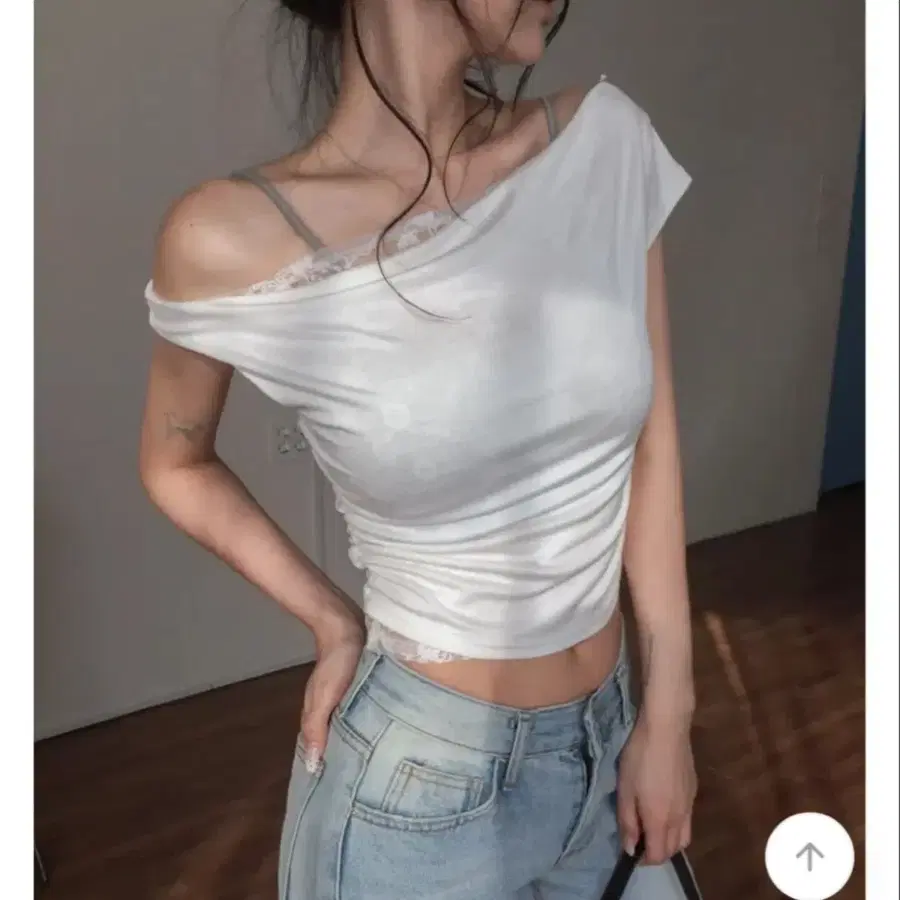 레이스 오프숄더