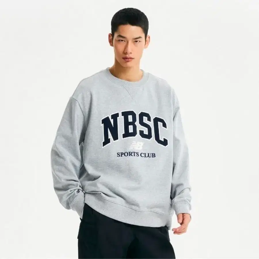 뉴발란스 NBSC 스포츠 클럽 맨투맨