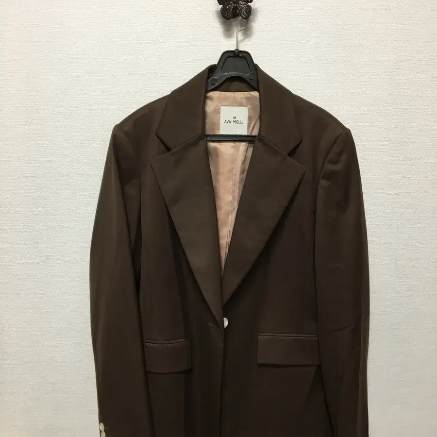 (새상품) AVA MOLLI 아바몰리 여성 자켓
