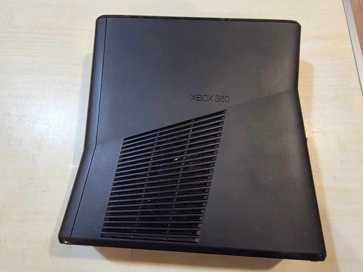 Xbox 360 슬림 4기가