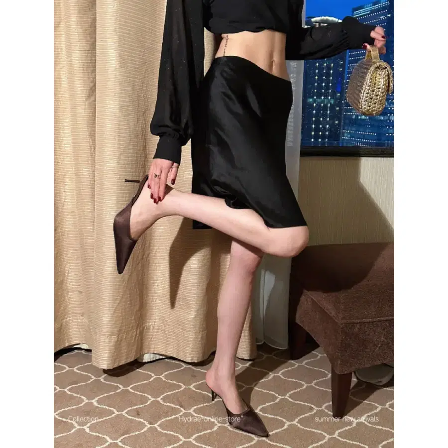 HYDRAE 스커트 바디콘 실루엣 블랙 새틴 피시테일 미디 스커트