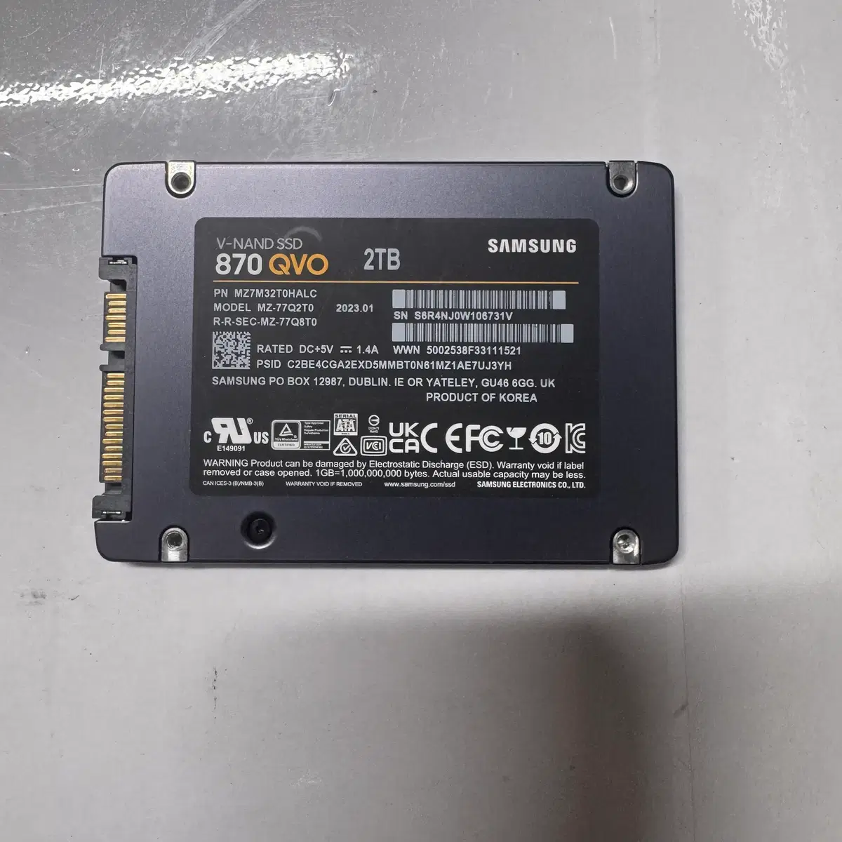 삼성 870 QVO 2TB SSD 판매합니다.