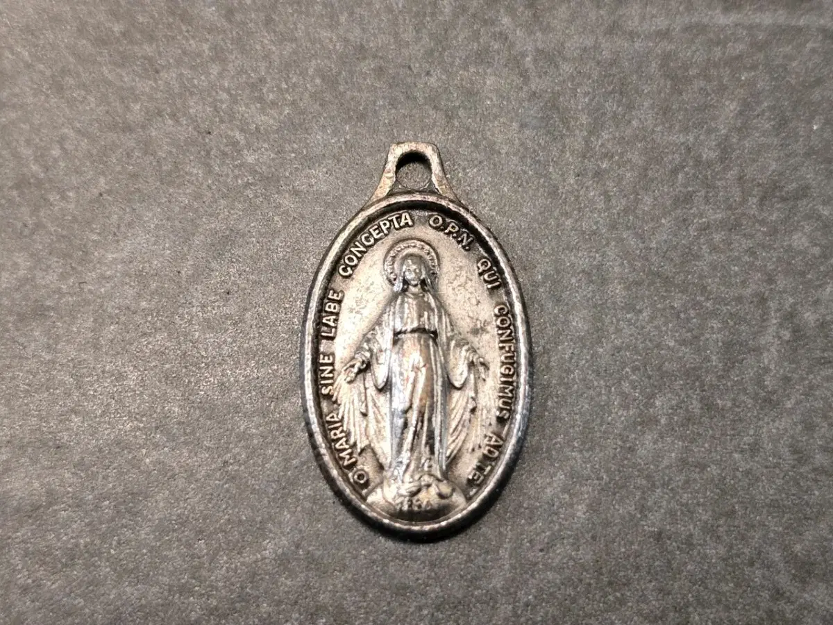 빈티지 프랑스 성모마리아 "Miraculous Medal" 팬던트