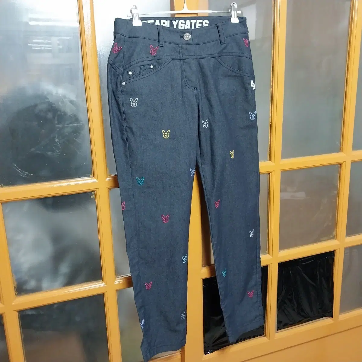 파리게이츠 0호 여성