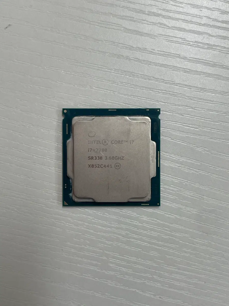 인텔 코어 i7-7700 CPU