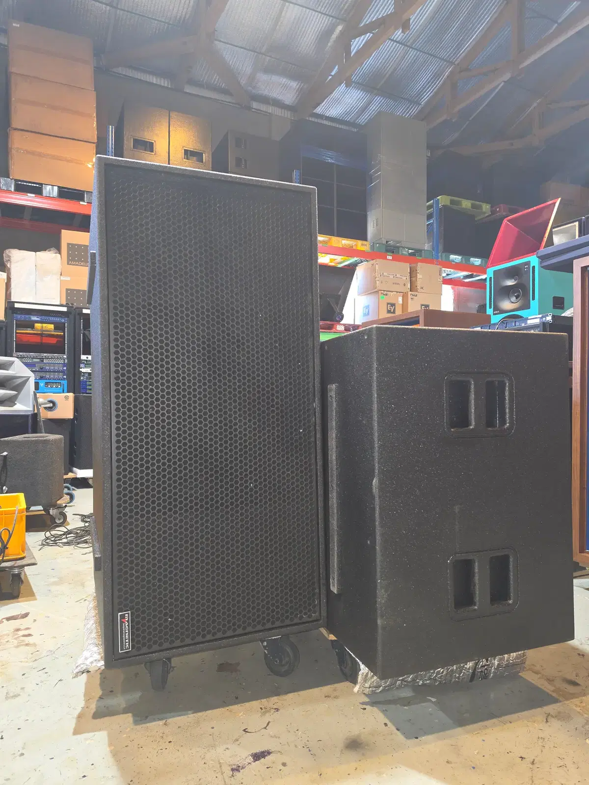 MAGNETIC K218A 마그네틱 서브우퍼
