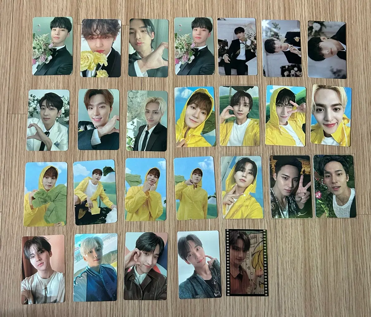 세븐틴 포토카드 일괄 판매합니다