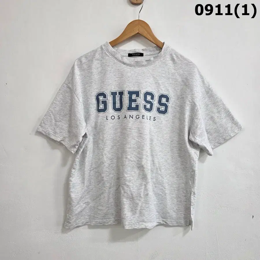 게스 반팔티 회색 로스앤젤레스 프린팅 s
