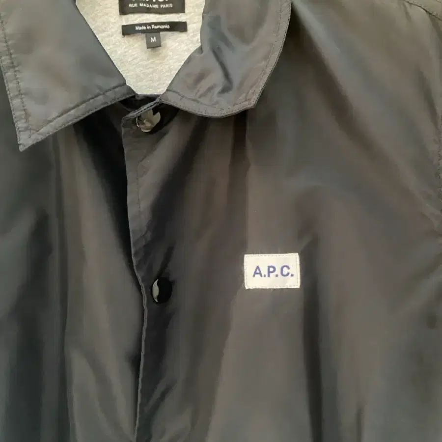 APC(아페쎄) 프라다 소재 자켓