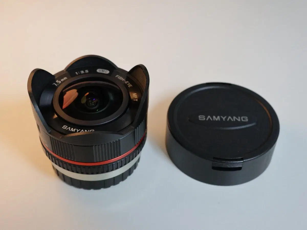 삼양 7.5mm F3.5 마포(MFT)렌즈