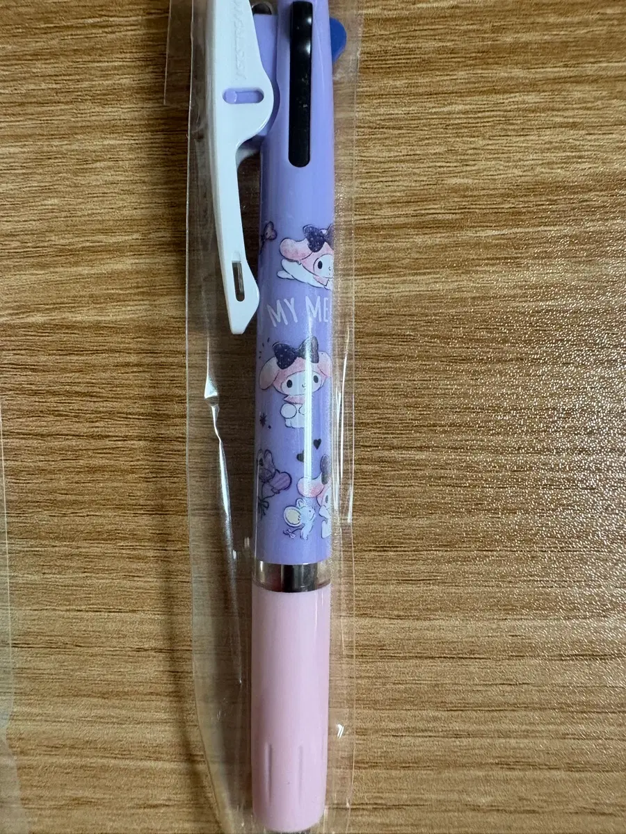 마이멜로디 제트스트림 3색볼펜 0.5mm