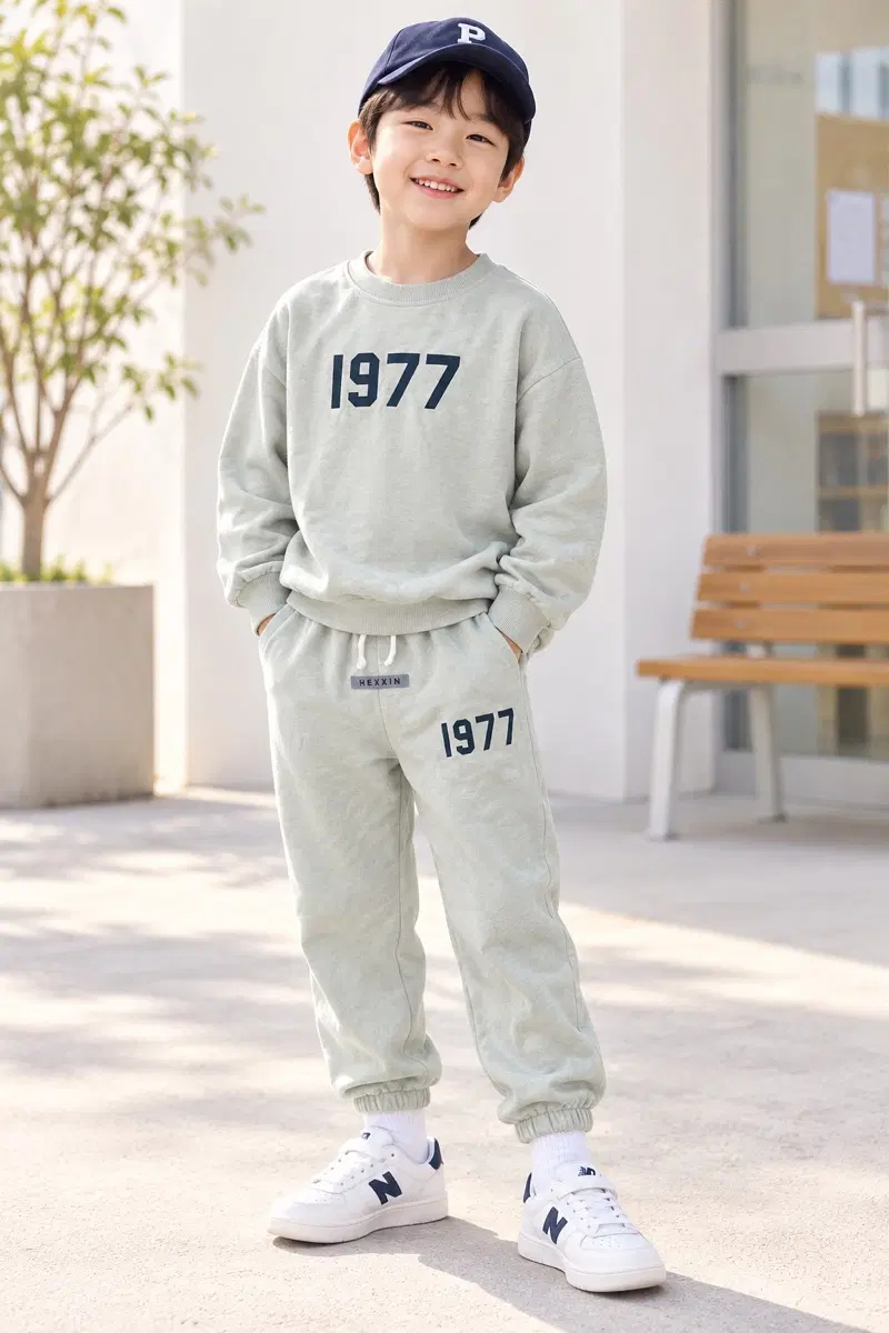 120사이즈 1977 쭈리 맨투맨 세트 연한 카키색 키즈