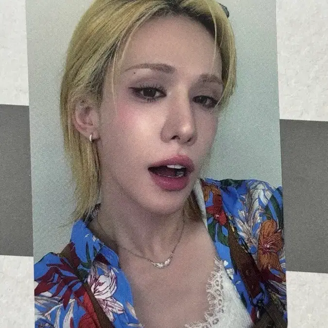 엑스러브 XLOV 우무티 미공포 포카