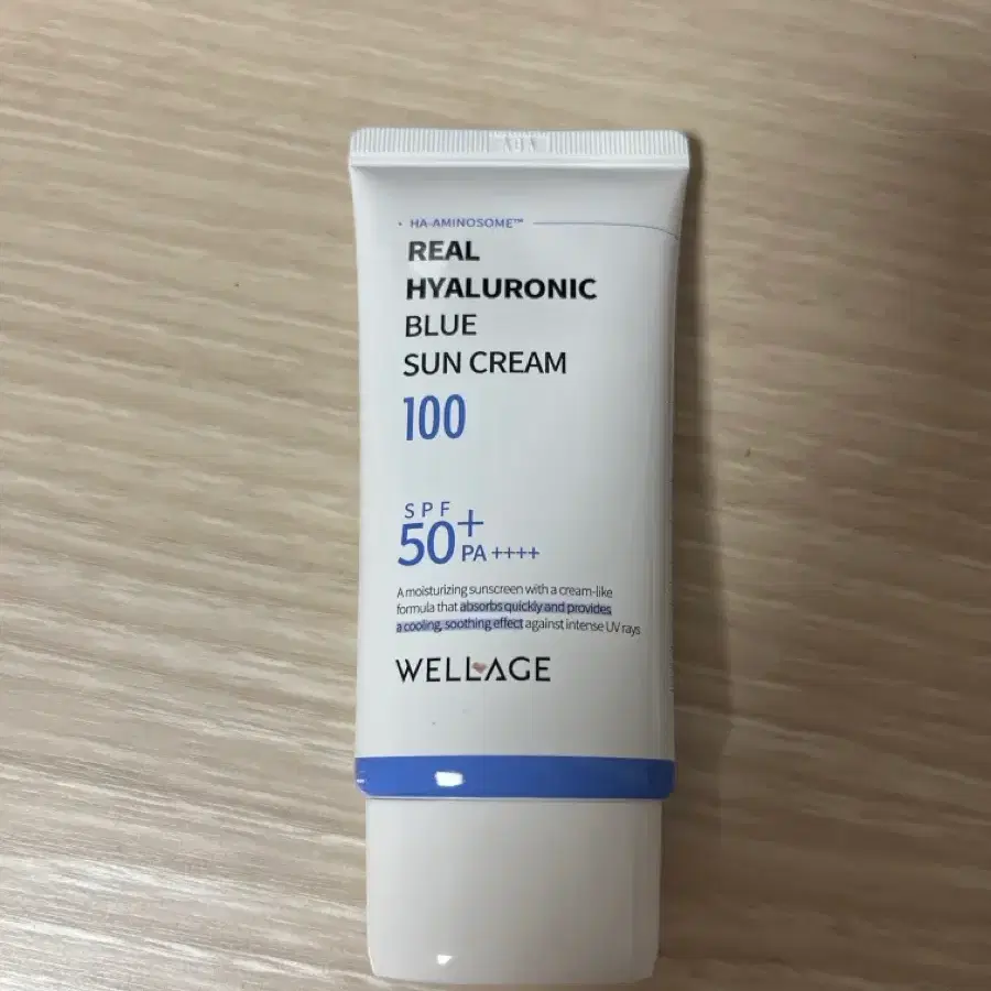 미개봉)웰라쥬 리얼 히알루로닉 블루 선크림 50ml